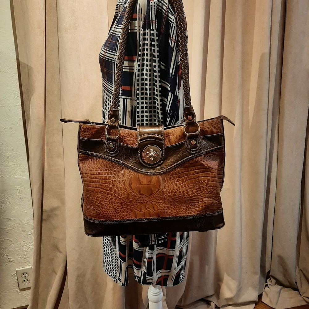 Madi Claire (MC) shoulder bag